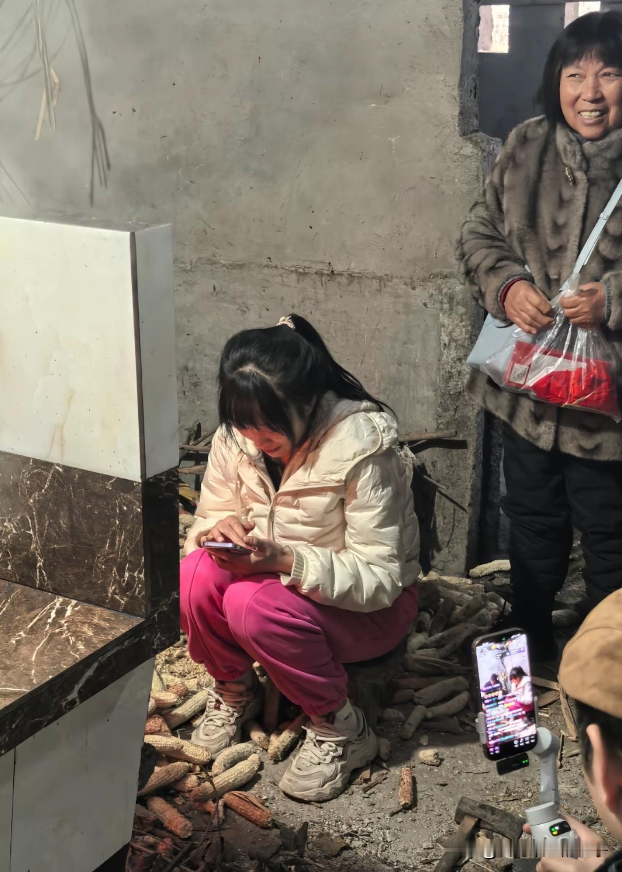 命运真的是个玄学！有些人拼了命博流量，想当网红，也只是个小丑，呆呆长得不漂亮