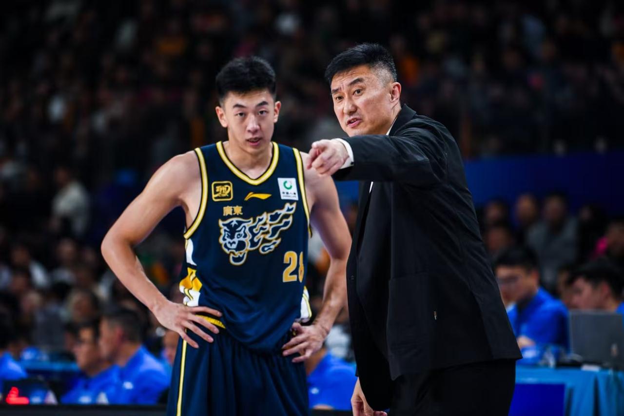 广东外援优先续约权确定给到两人，王少杰回归北控，内线剩焦泊乔广东队去年休赛期买