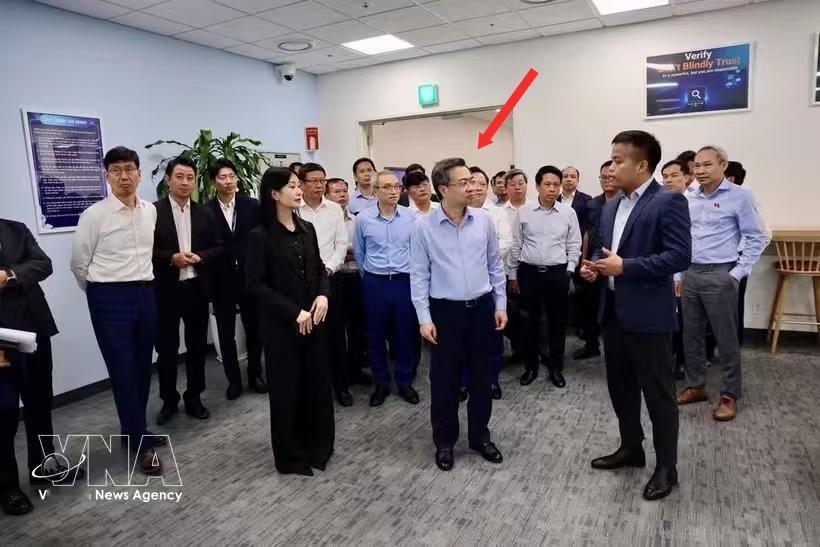 越南的官媒很少有报道部长级官员的活动，但越南政策与战略部部长阮青毅是个例外！