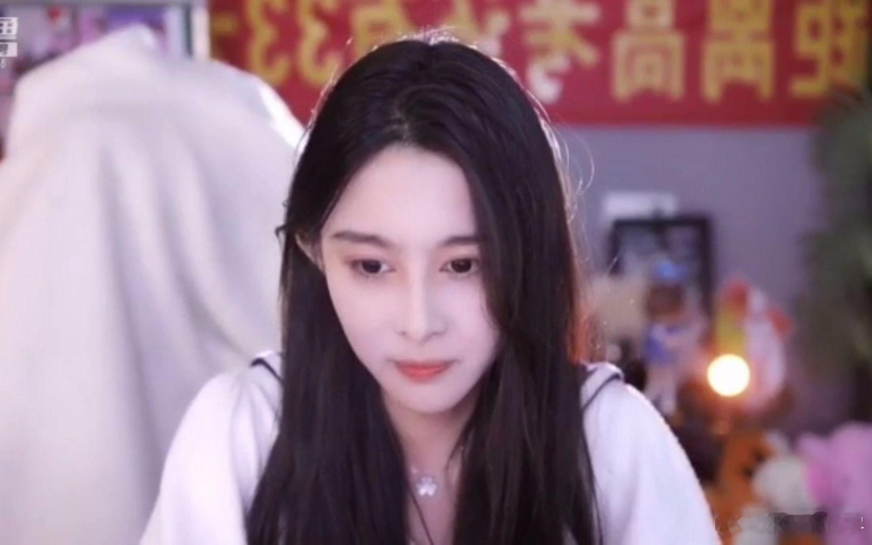 永远不要心疼女主播——果冻！这句话的含金量不断在提升！！dota2​​​