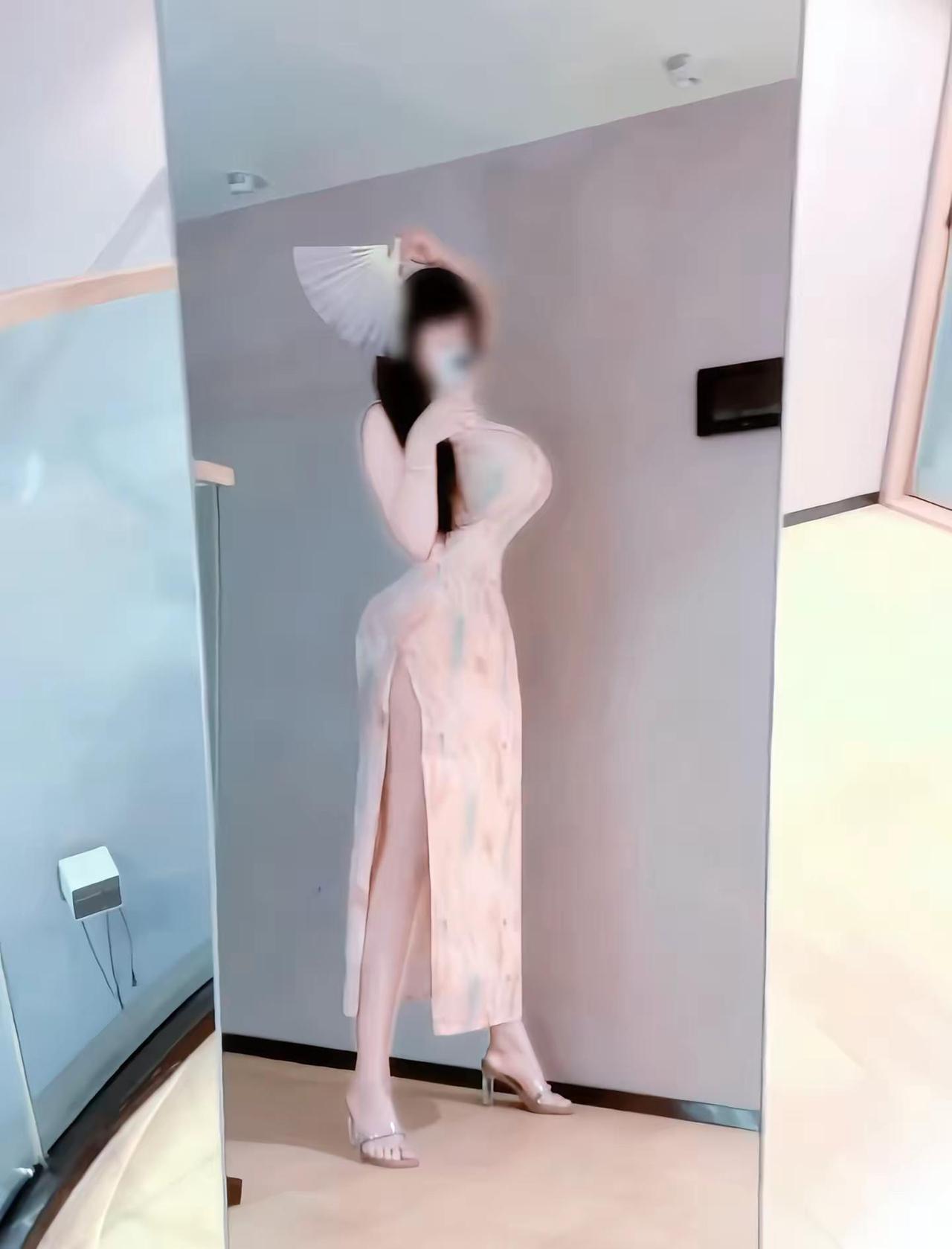 依而不附柔而不弱爱而不执旗袍微胖女生
