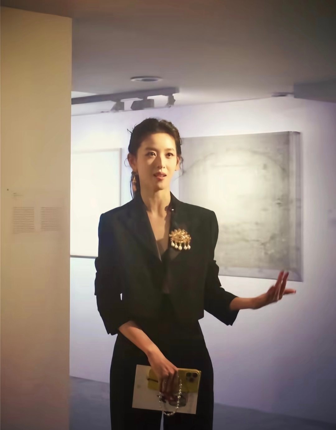 好吃章泽天这种脸啊，和她撞脸的女明星没她甜美温柔，白幼瘦现在都是贬义词了其实高级白幼瘦脸多美啊，我高