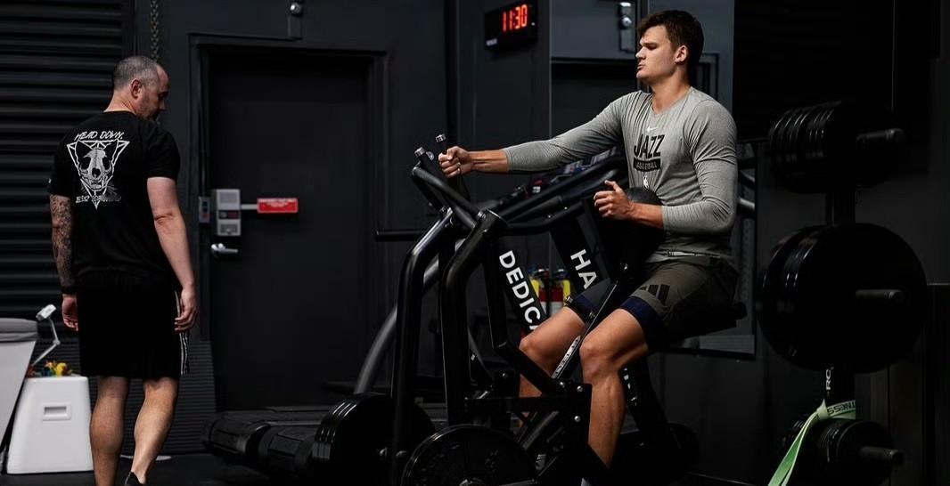 凯斯勒的赛季报销更像是极限博弈双方都不怕凯斯勒的赛季报销更像是极限博弈，双方都