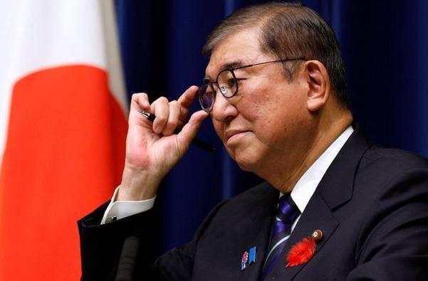 石破茂面对电视采访，透露出了他对于如今中日关系的看法，如果日本依旧抱着侥幸态度与