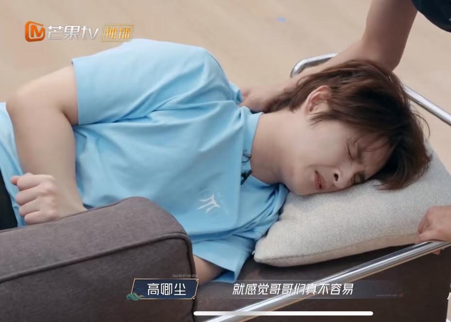 披哥5张远、王栎鑫身体频频告急‼️🐶🥭能不能善待我们哥哥一下呢？哥几个太