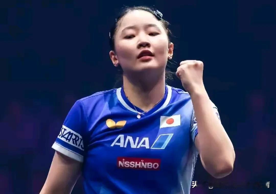 天呐，日韩乒乓一姐，WTT年终总决赛首战，都狂轰3-0轻松战胜对手[玫瑰]W