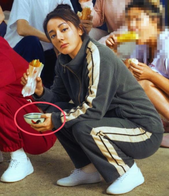 周星驰有一个特殊的癖好，这辈子怕是都改不了了——只要是他执导的电影，但凡出现