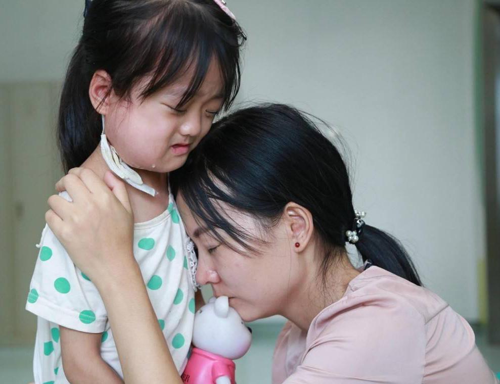 宝妈独自带娃的1—5级痛苦, 你正在遭受哪一级? 好心疼女人