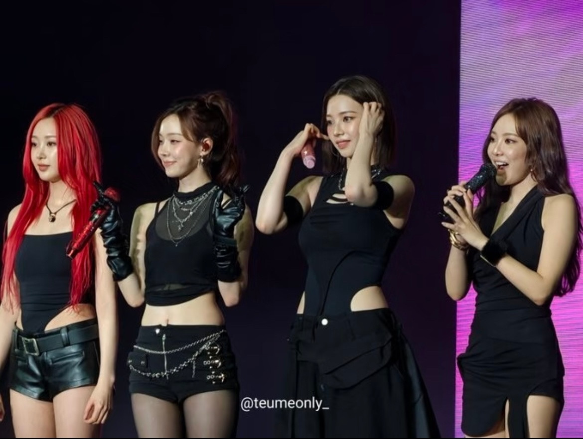 你们四个人里面好像有两个芒果🥭