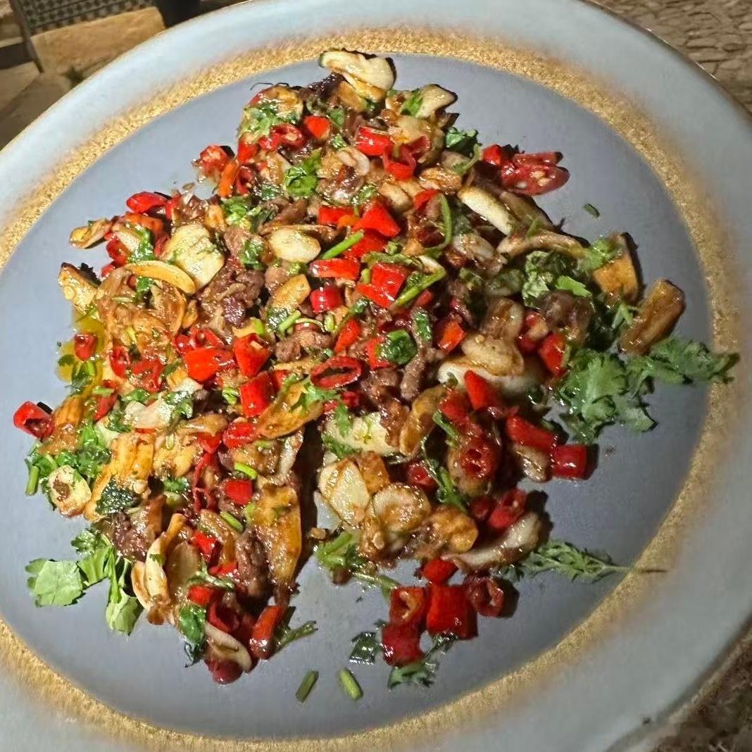 丁禹兮丁禹兮分享小炒黄牛肉丁禹兮中餐厅分享菜谱​期待今晚的丁禹兮~小炒