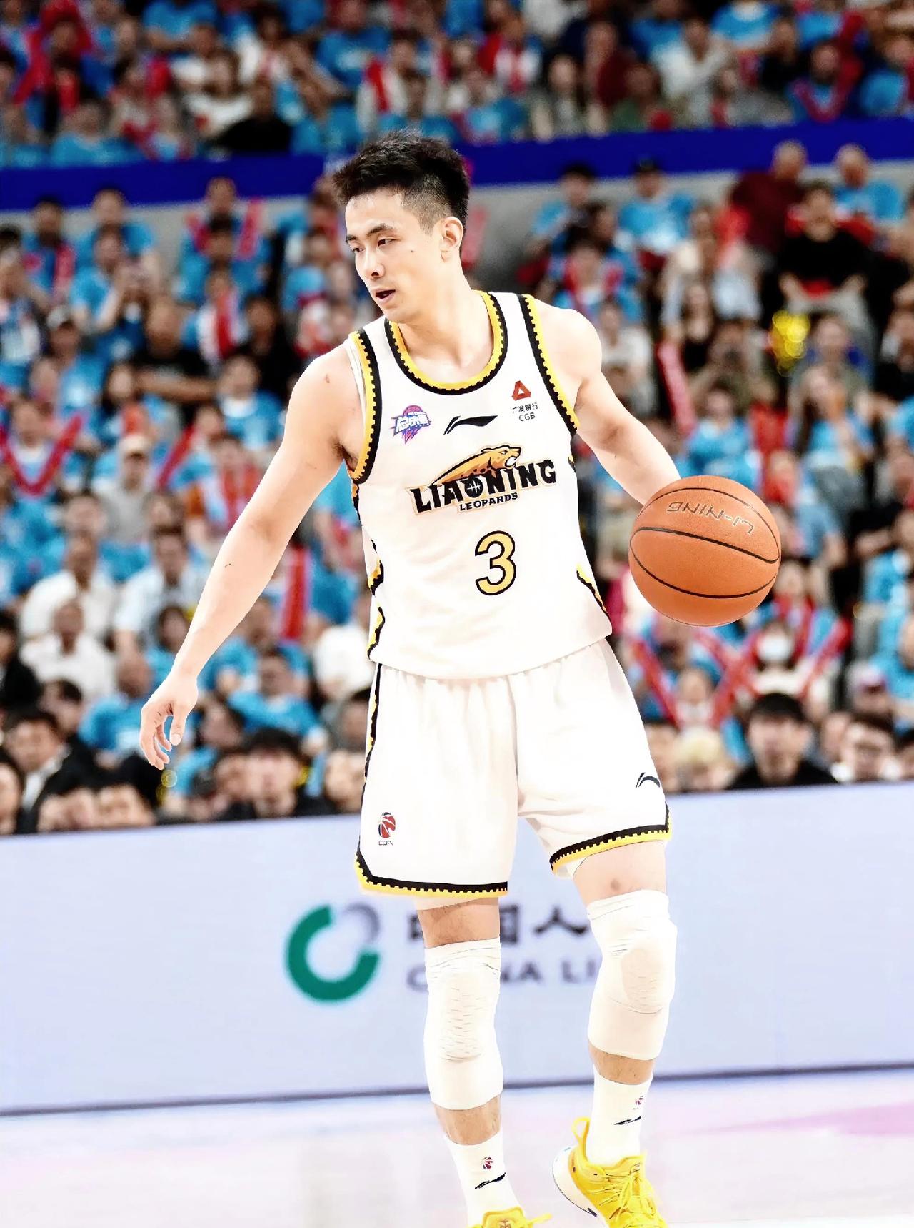 赵继伟基本告别国家队了，不仅仅是因为辽宁77-93不敌广州，而是因为——1