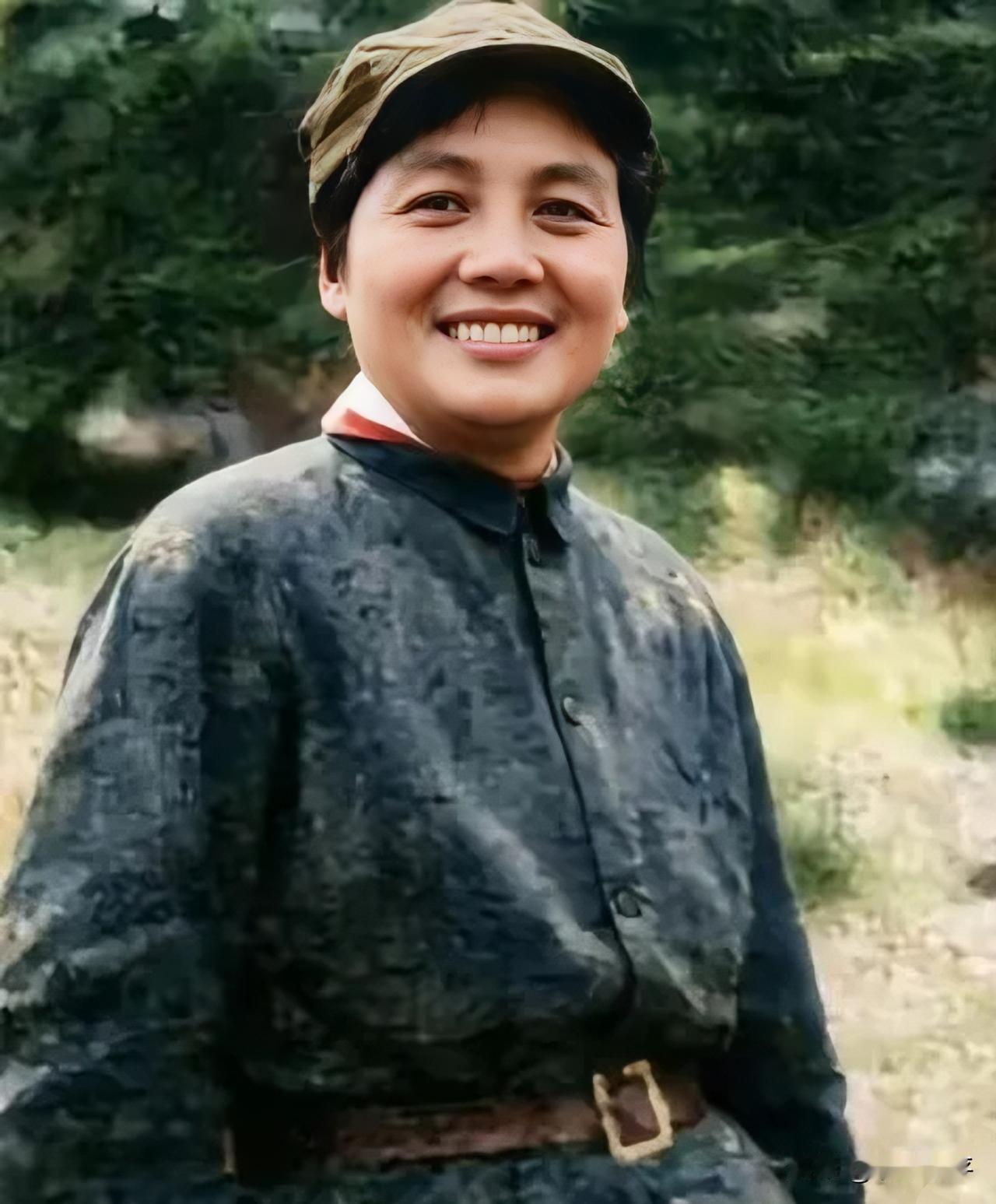 1955年，本该有个女中将甚至女上将的。张琴秋，红四方面军政治部主任、妇女独立