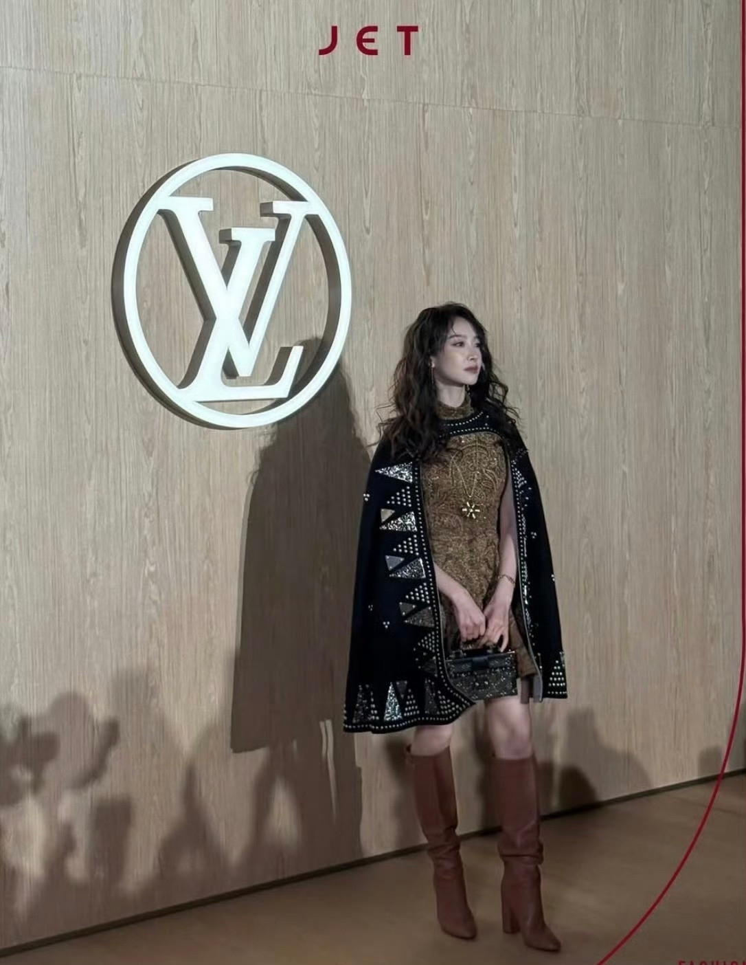 宋茜LV澳门大秀气场全开，感觉比模特穿着还美，不愧是女团始祖，太带派了！