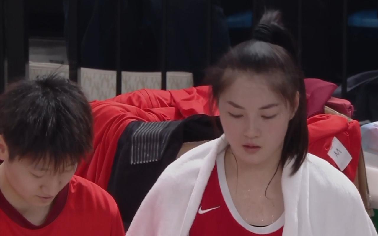 中国女篮小将孙宇真是太让人惊喜了！虽然今天中国女篮82-84不敌澳大利亚女篮，但