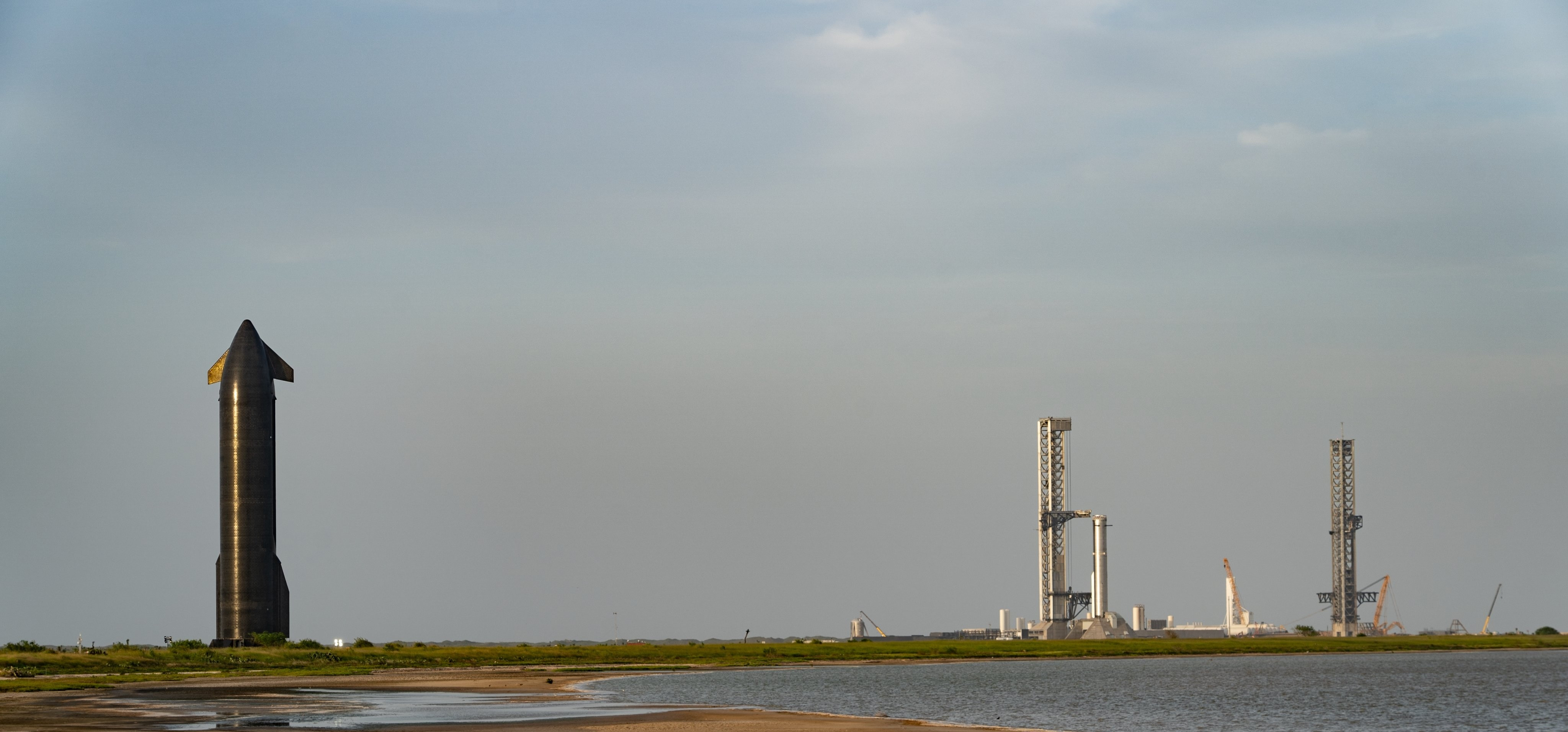 马斯克放大招！SpaceX工程数据将训练Grok，AI进入工程时代7月21日，马