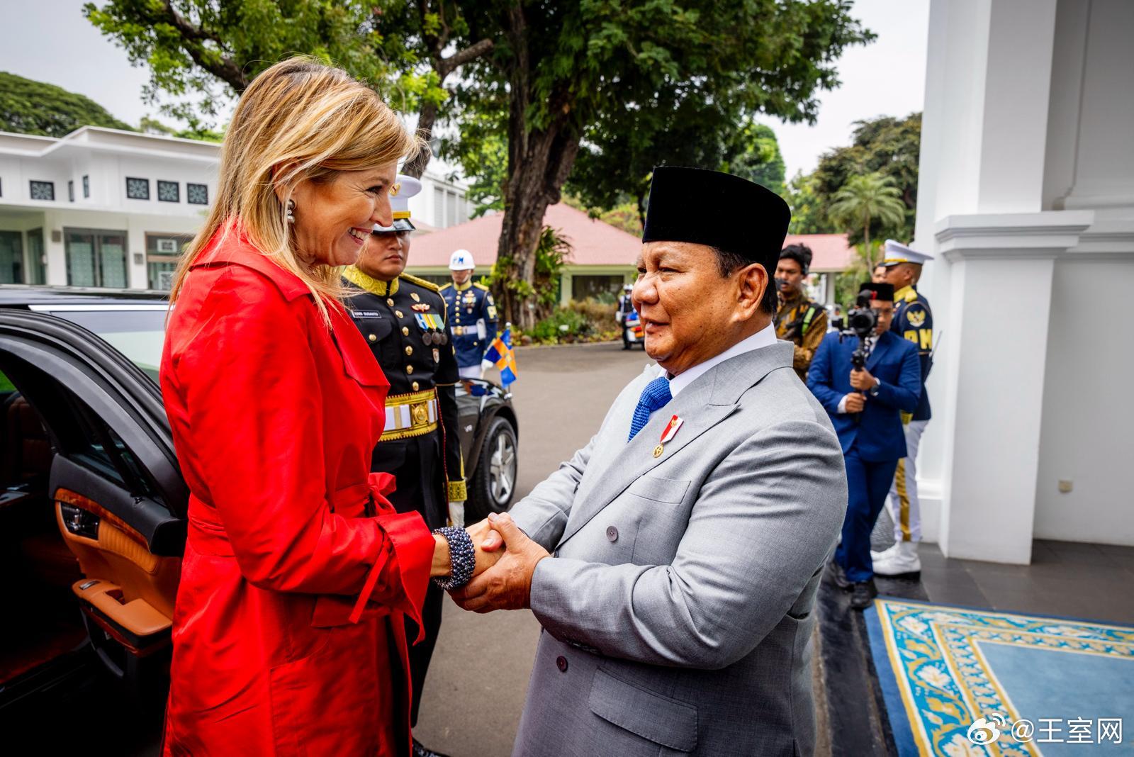 荷兰王室🇳🇱🇮🇩11月27日，马克西玛王后和印度尼西亚总统普拉博沃·苏