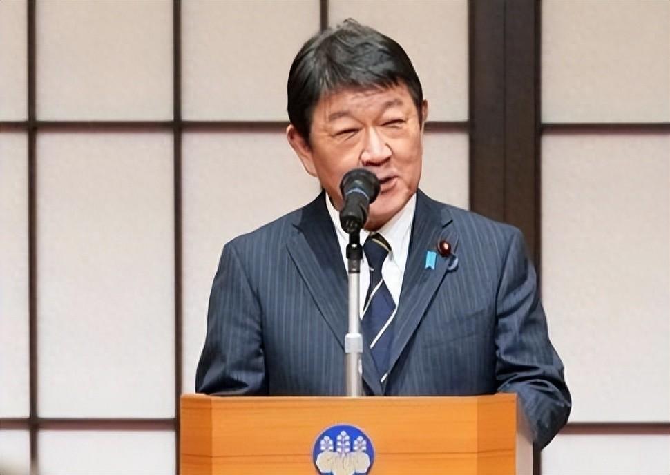 现在再想低头缓和关系，真的太晚了！2026年9月，高市早苗紧急派遣驻华大使，主动