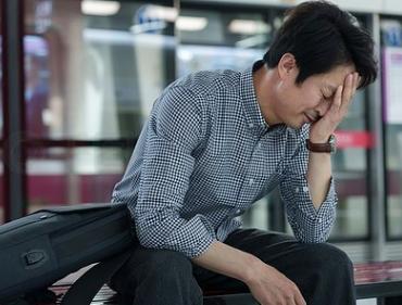 中年男人的悲哀，从来不是钱，而是这七件事。第一，人到中年，半生已过，却不知道