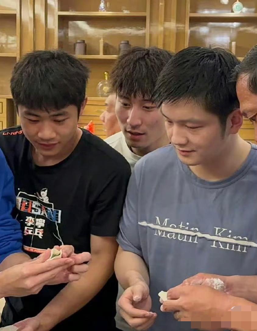 冬至当天12月21日晚九点樊振东德甲焦点战—萨尔布吕肯VS杜塞尔多夫我感觉今晚