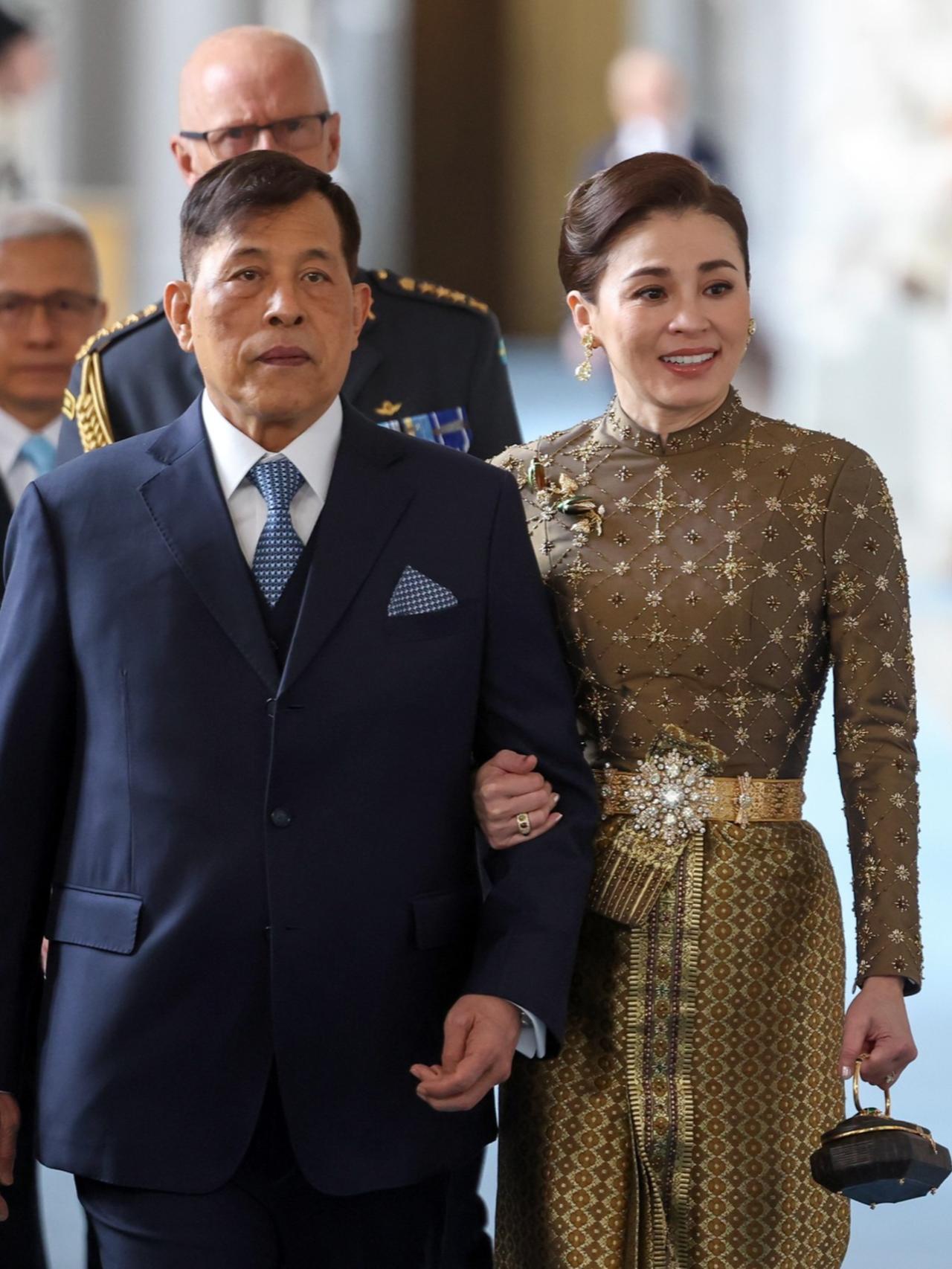 74岁泰王拎得清，访问瑞典只带苏提达一位嫔妃2026年4月30日上午10点（瑞