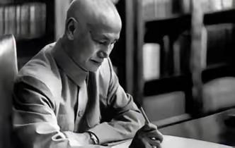 1981年，杜聿明重病，郭汝瑰前去探望：“你明知我是共产党，为什么不揭发我呢？”