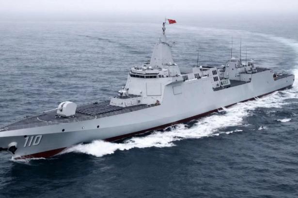 外媒：中国055型驱逐舰在菲律宾附近试射YJ-20高超音速导弹。据亚