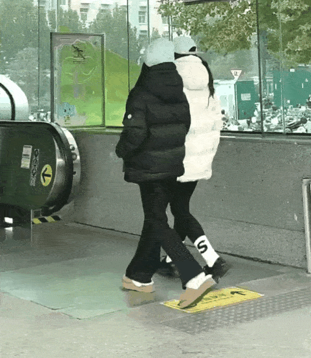 真聪明，一衣两穿，省钱了啊！