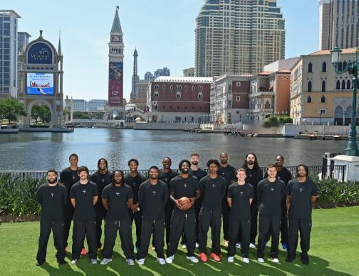 休斯顿火箭今年NBA中国赛热度应该比去年要高。虽然姚明已经退役多年，但火箭在中国
