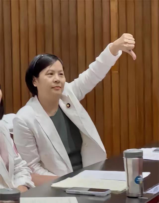 民众党立委李贞秀今（22日)表示，好人一生平安，善良必须有锋芒。感谢吴造谣（吴思