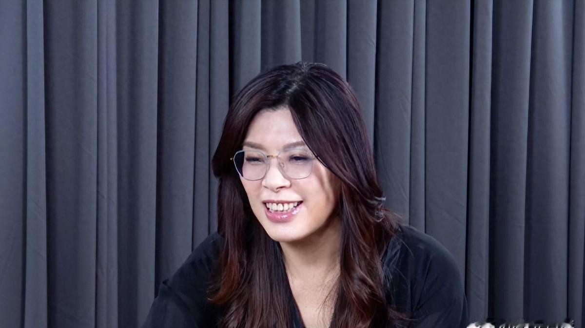 欧洲议会开年会，台当局代表登场，中国紧急喊话。11月7日，一个叫IPAC的反华