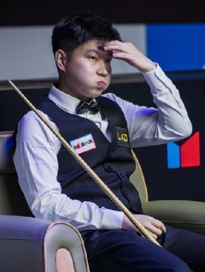 这个烦人的墨菲，又把赵心童狠狠欺负了一把。4月29日深夜，赵