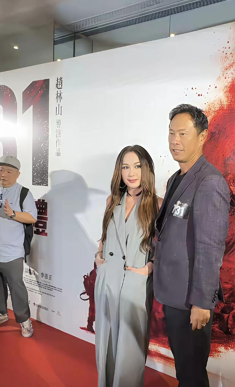 天啊，我都替温碧霞尴尬了她自己没看腻观众都已经看腻腻的了，真的想问一下，这个