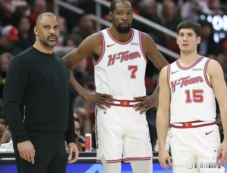 2月14日，看完NBA全明星新秀赛，有2件事值得一谈:一、谢泼德值得期待。