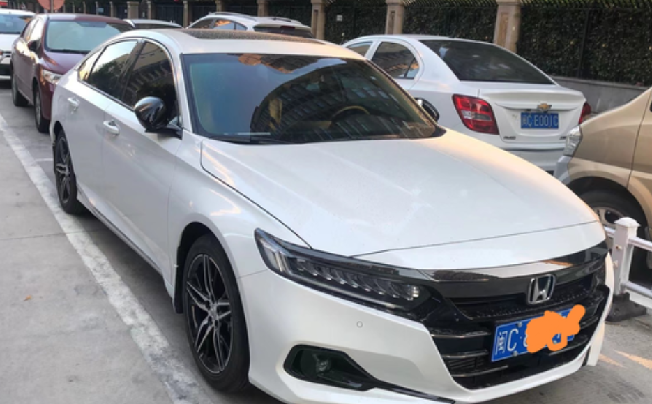 谈谈你们的油耗22款幻夜尊贵，12.1的油耗是不是有点高，刚过500公里，以前