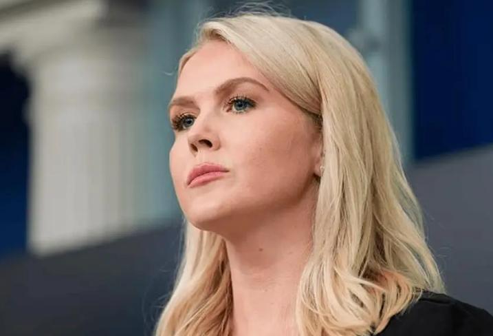 谁能想到，特朗普最信任的女秘书卡罗琳·莱维特，会在全球镜头前直接“摆烂”。面