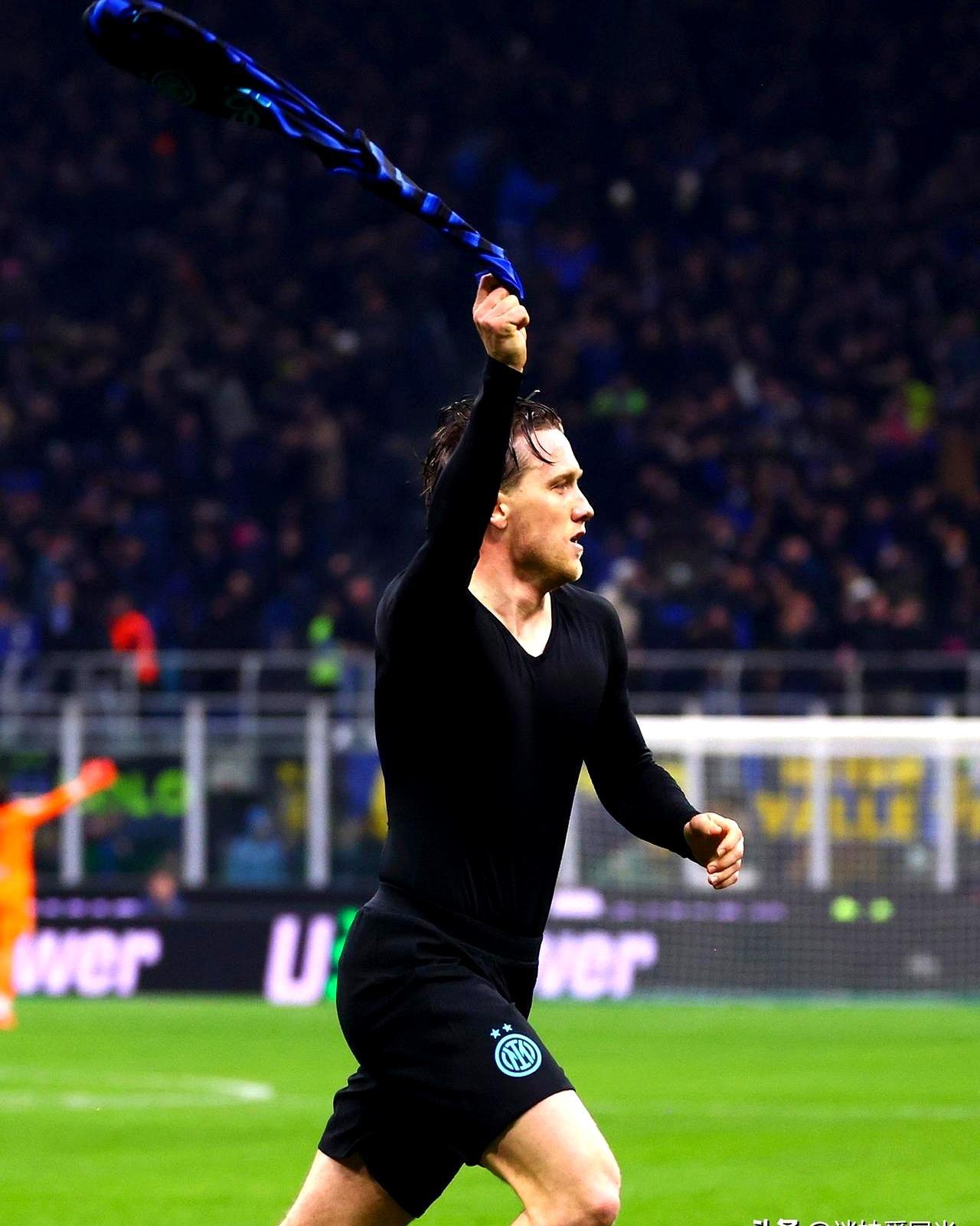 补时绝杀！他这一脚，直接把尤文图斯更衣室踢沉默了。球穿过洛卡特利两腿之间，