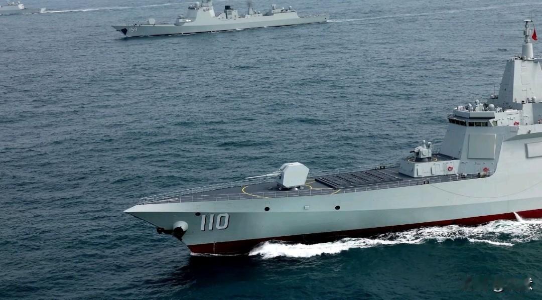 【人民海军的一些“新面孔”】看看有没有你的家乡舰？海军十年巨变