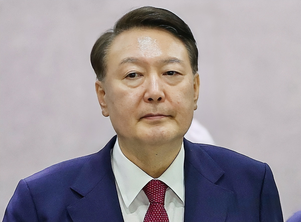 尹锡悦心累了这一刻，尹锡悦或许真的迎来了一个可能扭转局势的契机。原因在于，他的