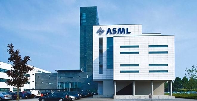 荷兰首相称光刻机禁令不针对中国，后悔还没出口，再不卖没机会了这番话，