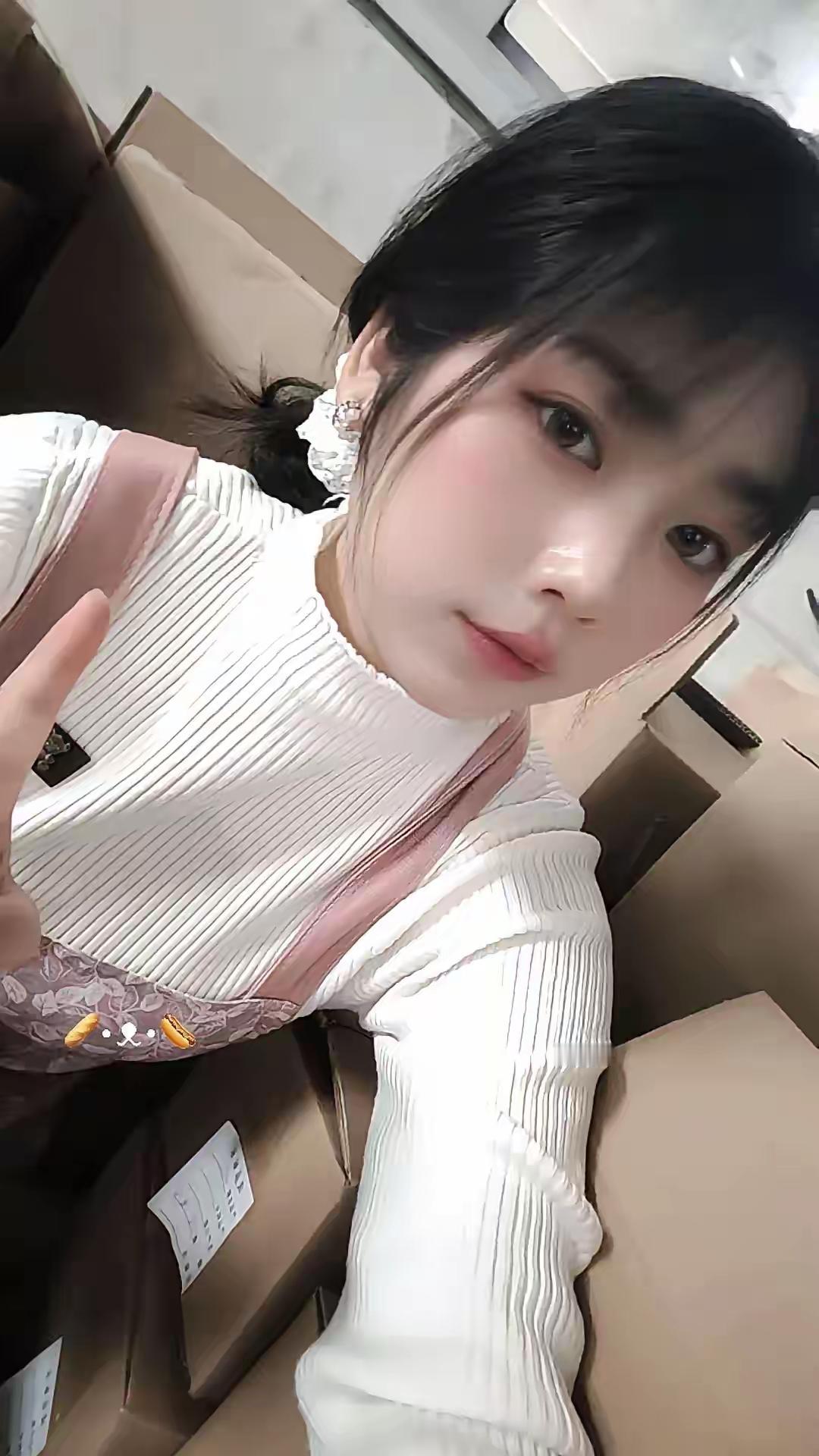 最近晚上熬夜写头条脑瓜疼那种搏动性的疼早睡了一晚上就好了俗话说的好药补不