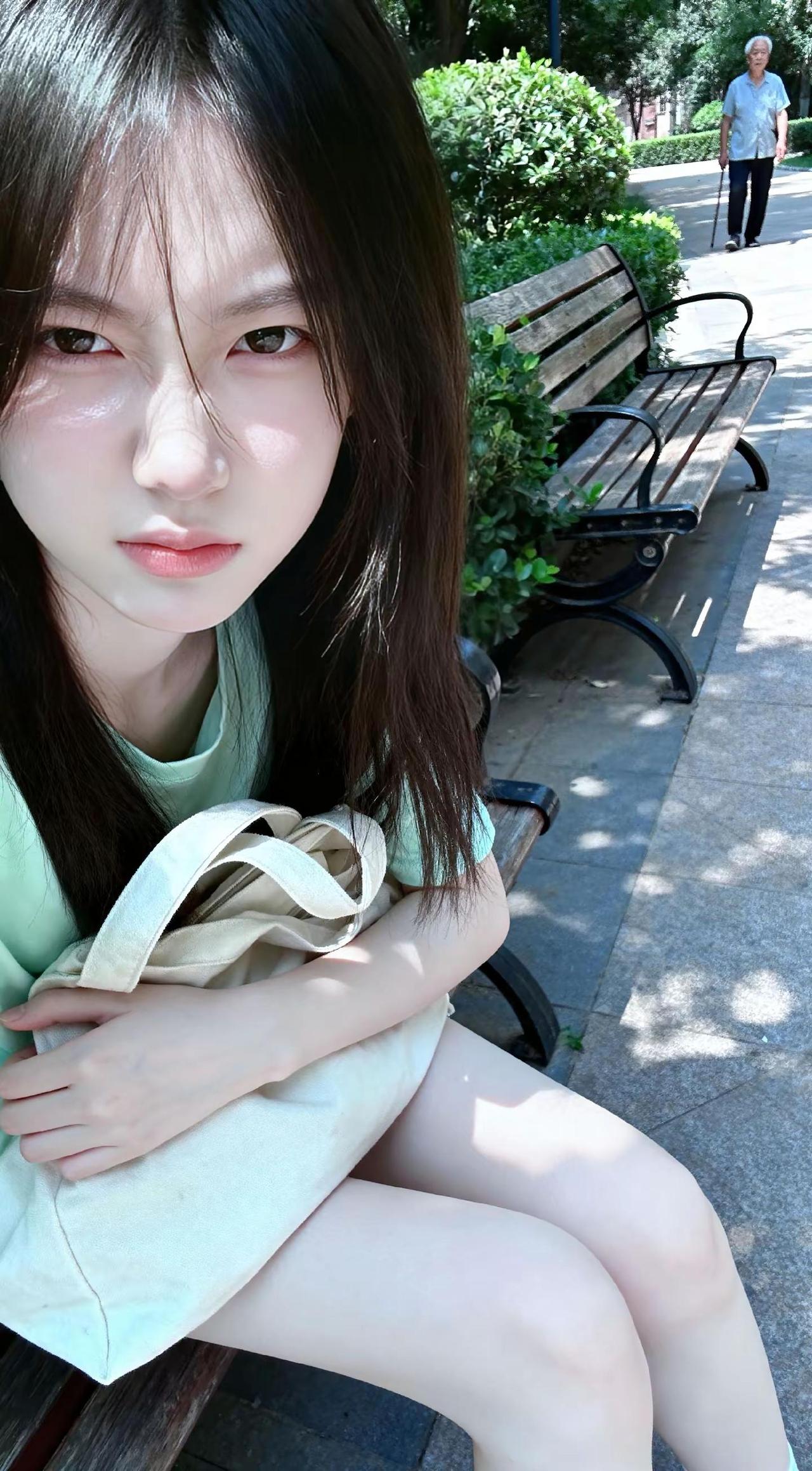 女生拍照姿势少女感拍照姿势甜系女孩心动的感觉