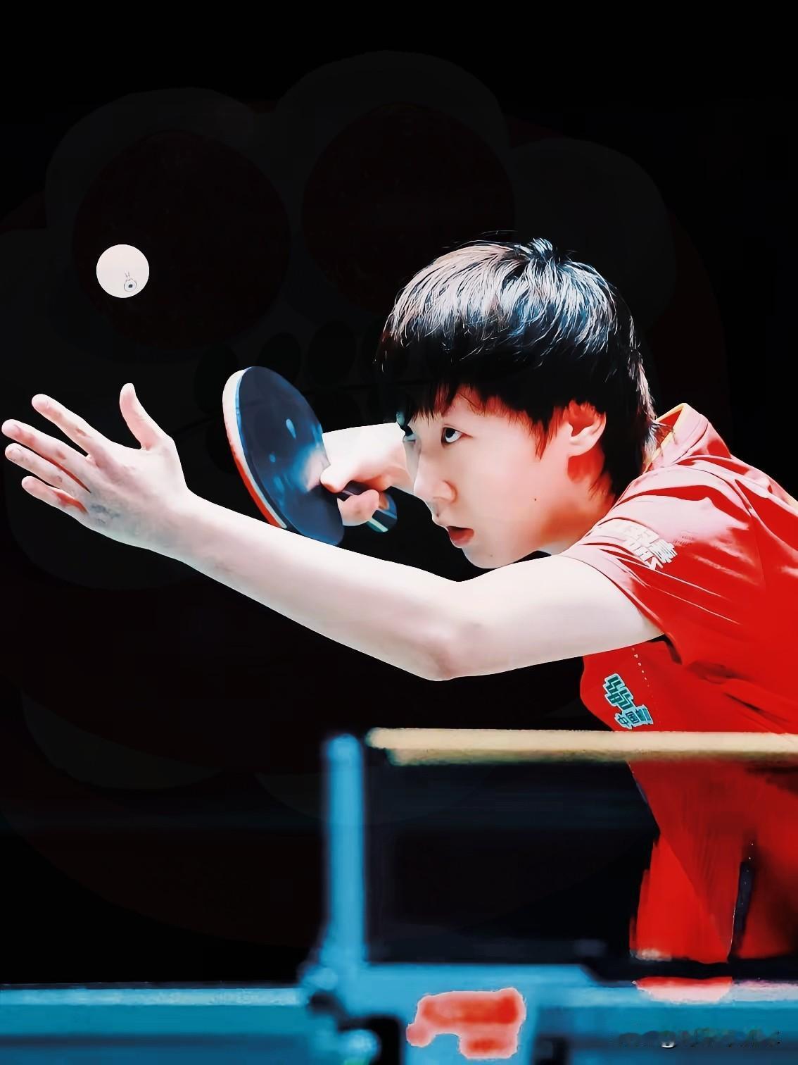 看王曼昱那一瘸一拐的跑动，我心都提到嗓子眼了。原本以为这会是一场苦战，结果她