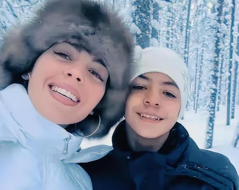 2017年，美国富婆为了让7岁的儿子体验贫穷，带儿子到中国旅游，表示在贫穷的国家