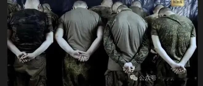 烽火问鼎计划俄军将主力放在了波克罗夫斯克方向，乌军自然利用俄军夏季攻势失败、秋