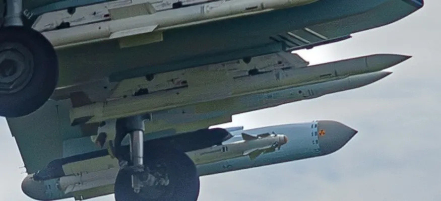 俄罗斯新型空空导弹R77M正式曝光[抠鼻]恭喜俄罗斯空天军的中程空空弹有效射程
