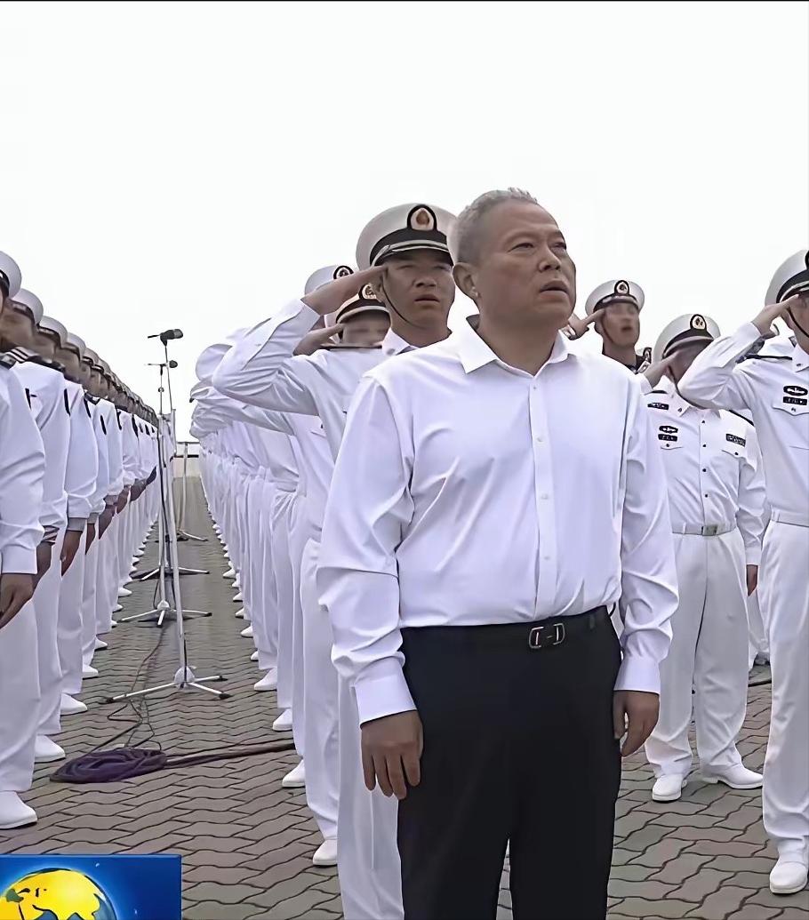 昨日福建舰入列，新闻联播不经意扫过的两个镜头，两位国之栋梁都在入列现场，歼15舰