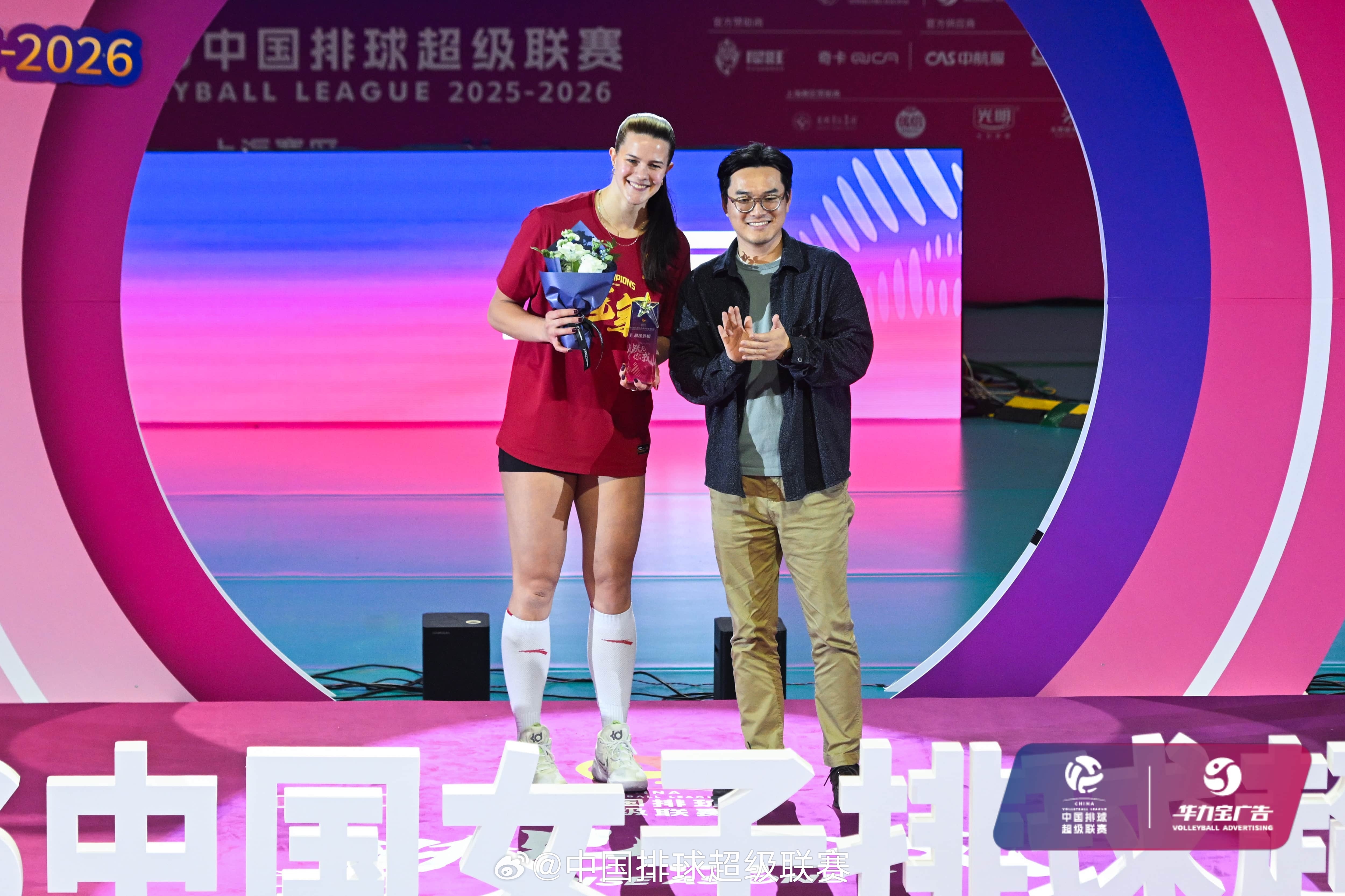 #蔡斌女排超级联赛最佳教练#25-26赛季中国女子排球超级联赛落下大幕，上海光