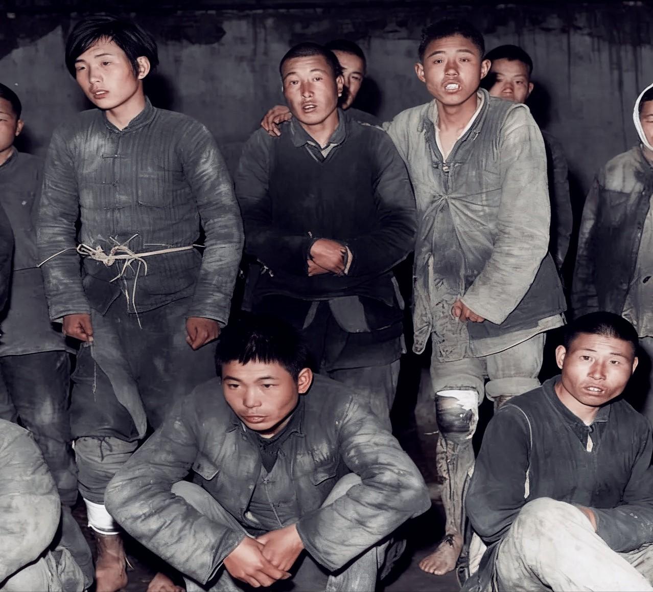 1948年，苏浙边区游击纵队乔装改扮秘密渗透敌后，因叛徒出卖，在上海江湾陷入重围