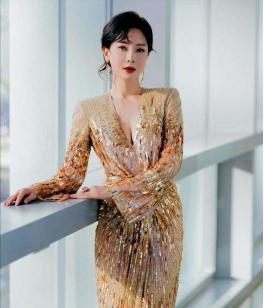 2011年，陈数下嫁二婚钢琴家赵胤胤，婚后11年不生子，董卿问：不打算要一个自己