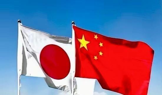 奉劝所有中国人，务必要做好心理准备。央视军事频道最近反复在提醒。国防部新闻发言人